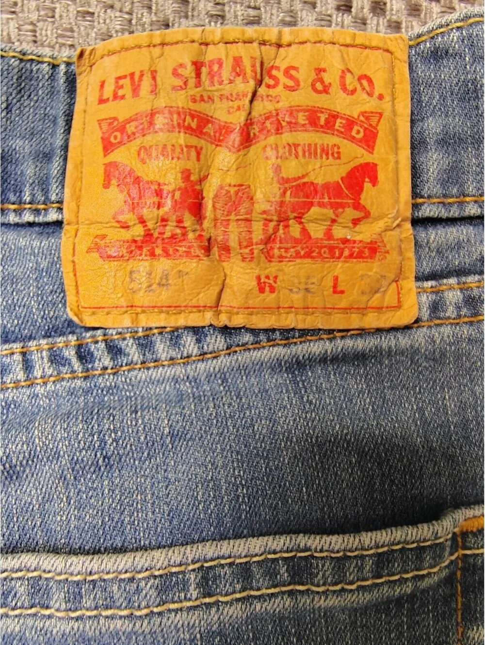 Levis 514 Mens Straight Fit Jeans Medium Wash Blue Denim W36 L32 00514-0700